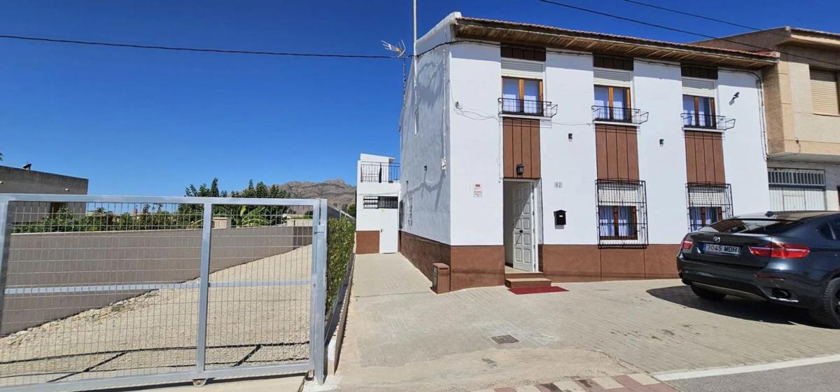Недвижимость на продажу и в аренду в Испании photo 1