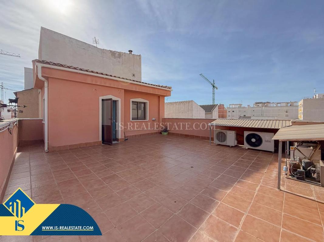 Propiedades en venta y alquiler en España photo 4