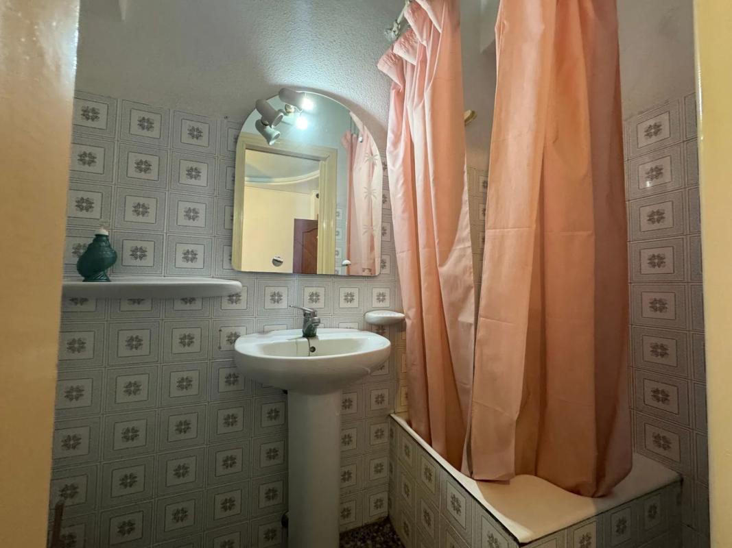 Propiedades en venta y alquiler en España photo 1