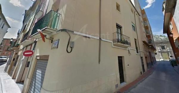 Edificio residencial en calle Major photo 4