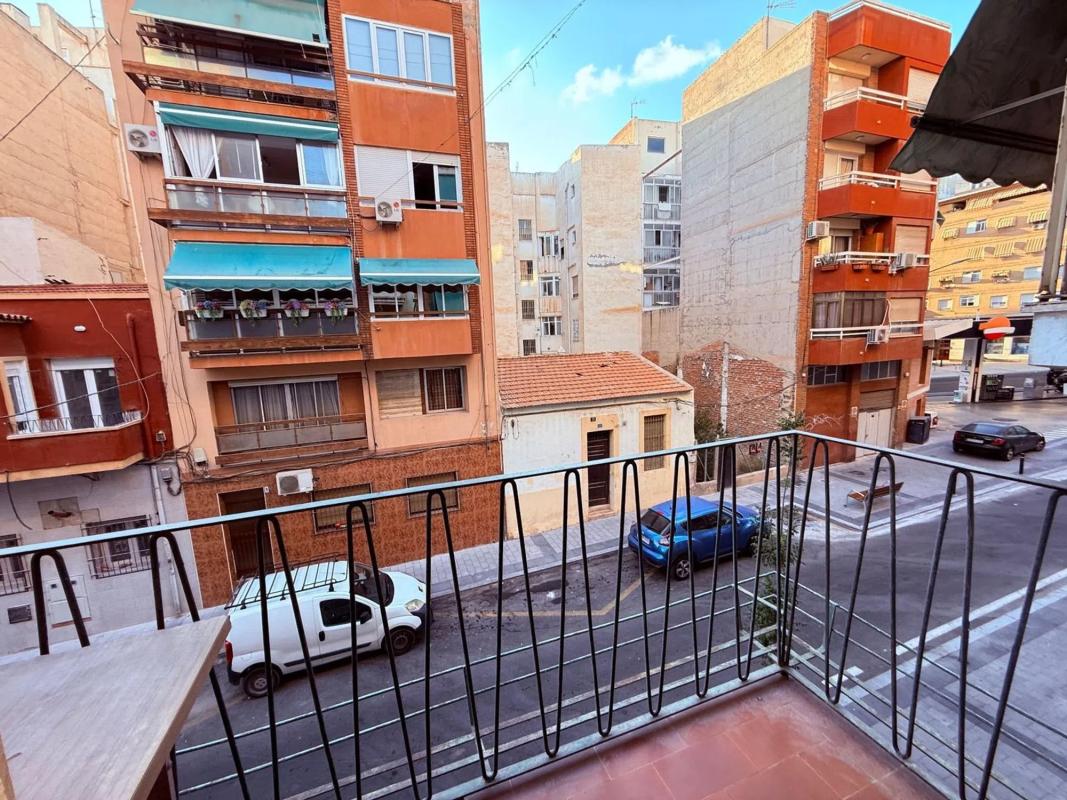 Propiedades en venta y alquiler en España photo 2