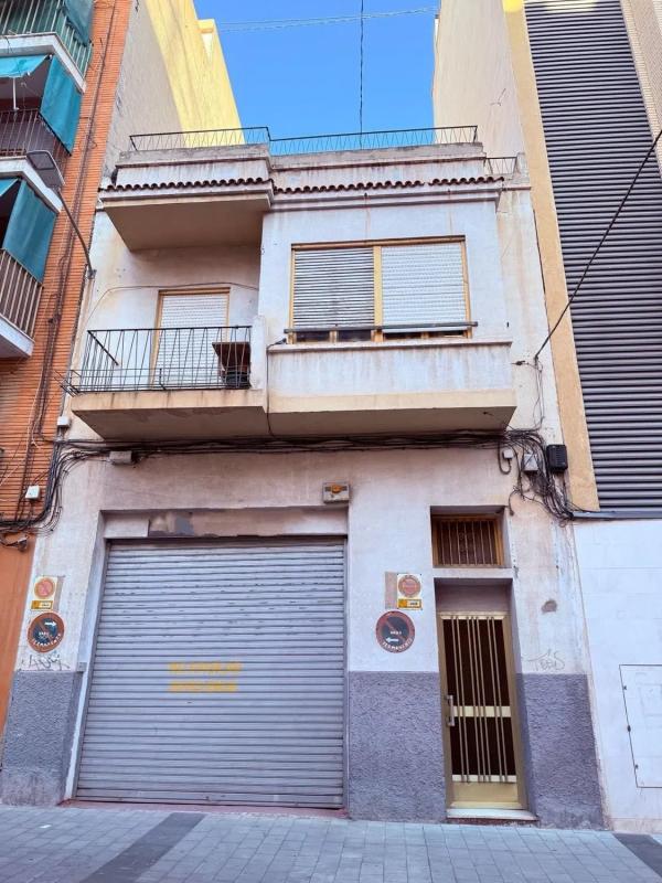 Propiedades en venta y alquiler en España photo 3
