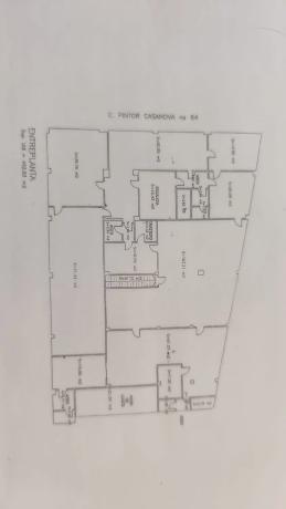 Edificio de uso mixto photo 1