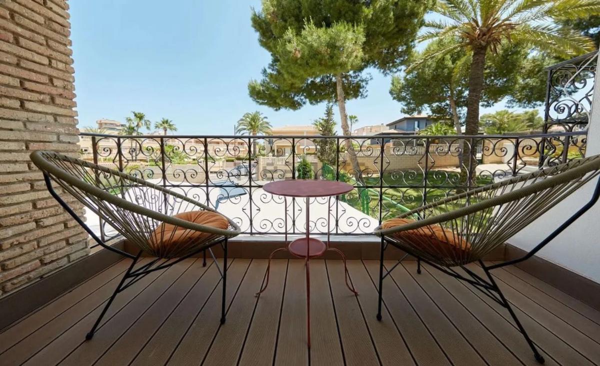 Edificio Residencial de 600m2 en venta en Alicante / Alacant photo 2