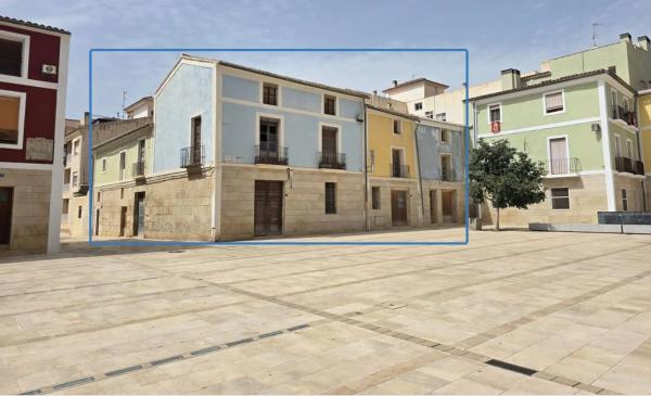 Edificio residencial en plaza Luis Foglietti s/n photo 1