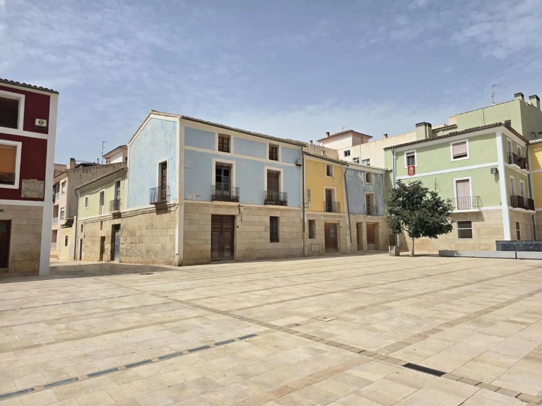 Budynek Mieszkalny o powierzchni 1710m2 na sprzedaż w Alicante / Alacant photo 2