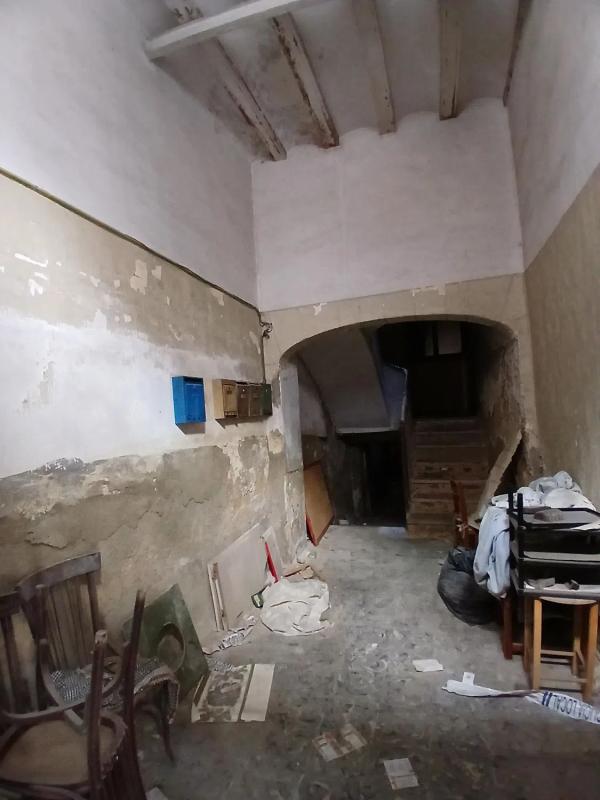 Budynek Mieszkalny o powierzchni 475m2 na sprzedaż w Alcoy photo 1