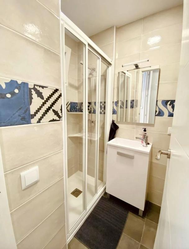 Здание Жилой площадью 1200м2 на продажу в Алкой photo 3