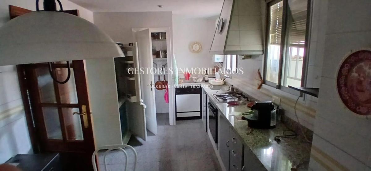 Edificio Residencial de 1560m2 en venta en Alcoy / Alcoi photo 1