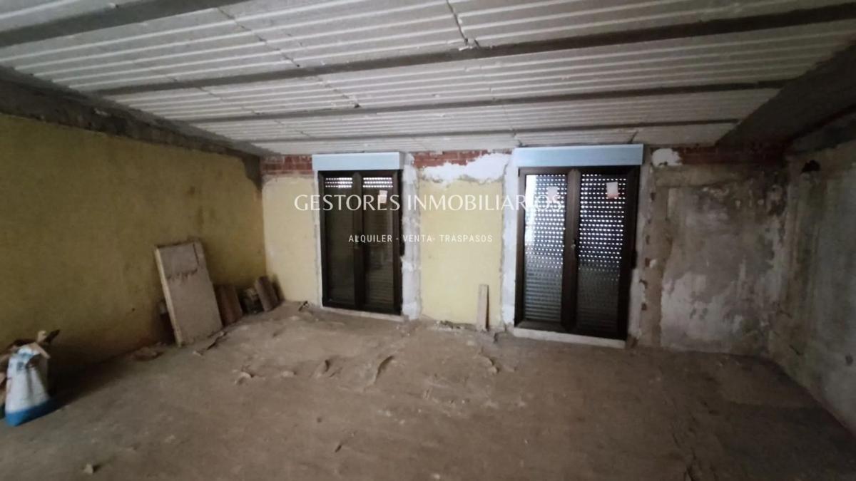 Budynek Mieszkalny o powierzchni 800m2 na sprzedaż w Alcoy photo 4
