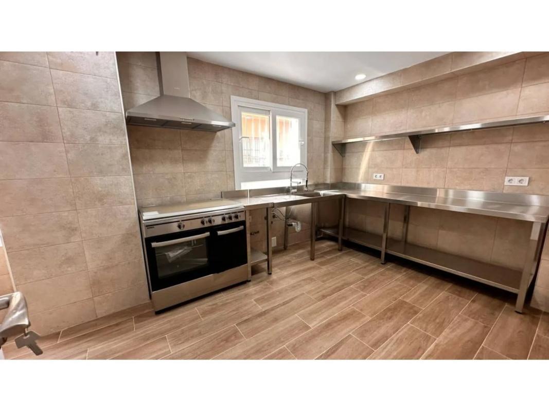 Propiedades en venta y alquiler en España photo 4