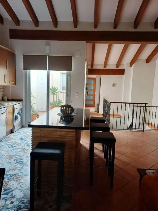 Propiedades en venta y alquiler en España photo 2