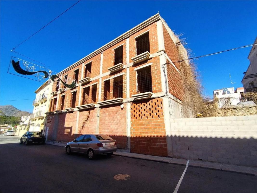 Propiedades en venta y alquiler en España photo 2