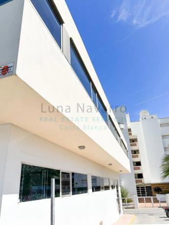 Edificio en Cap-negret photo 2