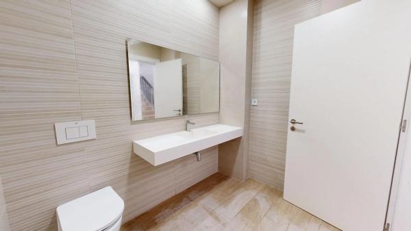 Edificio hotelero thumbnail 1