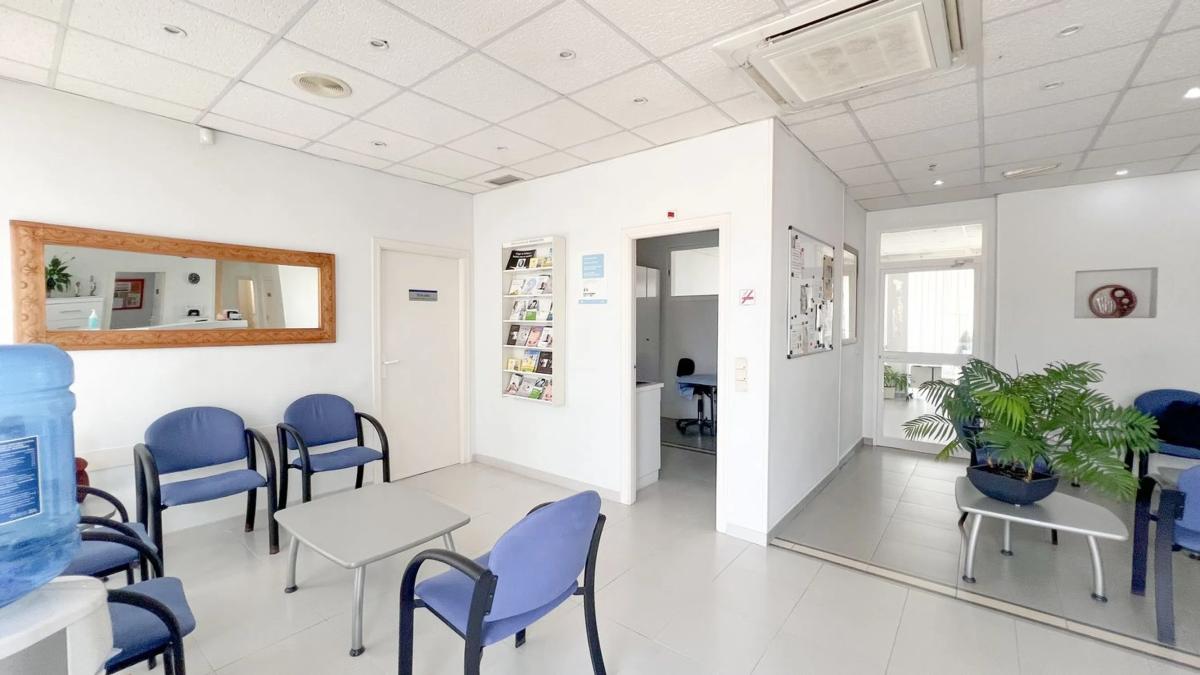 Budynek Mieszkalny o powierzchni 435m2 na sprzedaż w La Nucia photo 1