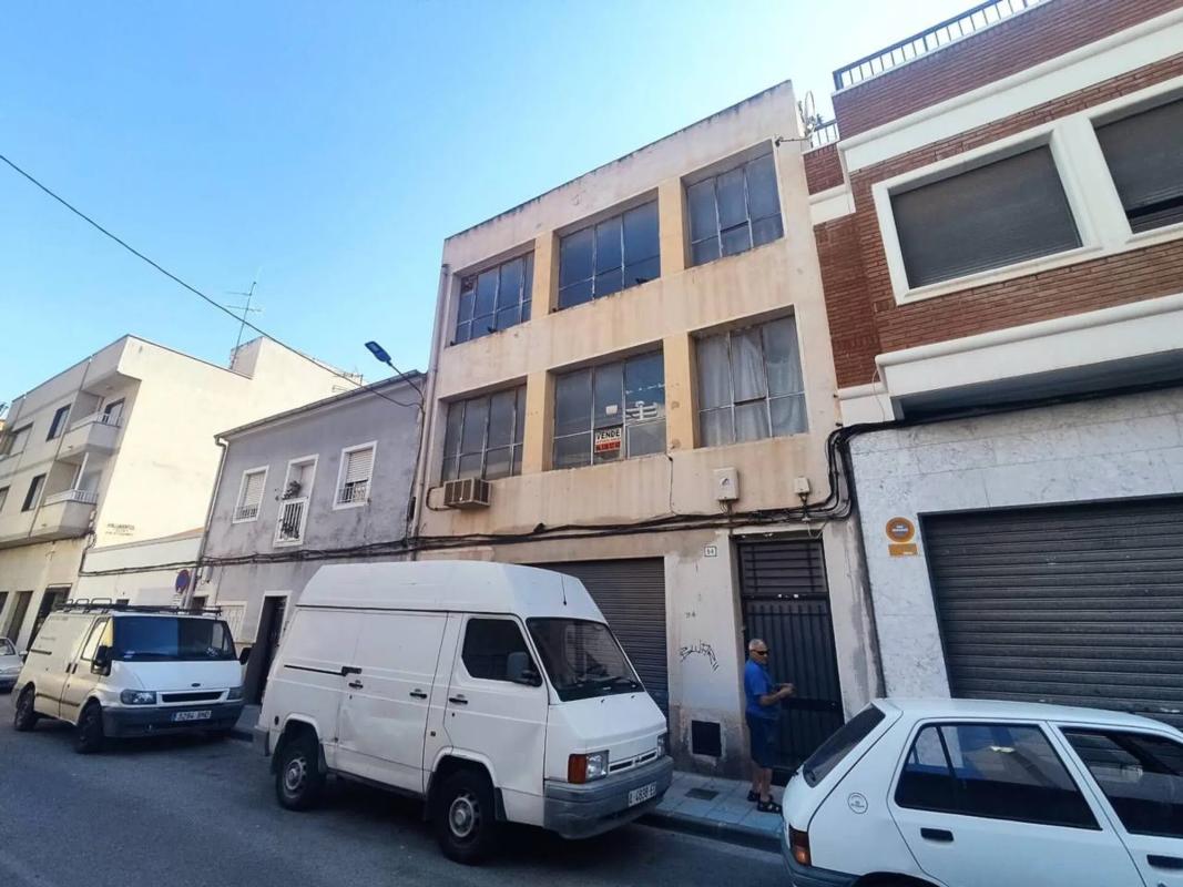 Propiedades en venta y alquiler en España photo 1