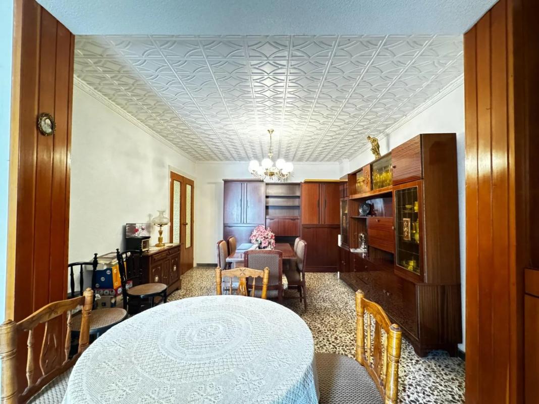 Propiedades en venta y alquiler en España photo 2
