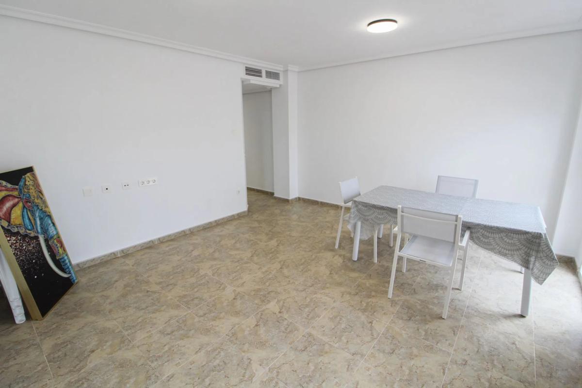 Sprzedaż mieszkania w Calle la Granada, 25, Albatera
 photo 5