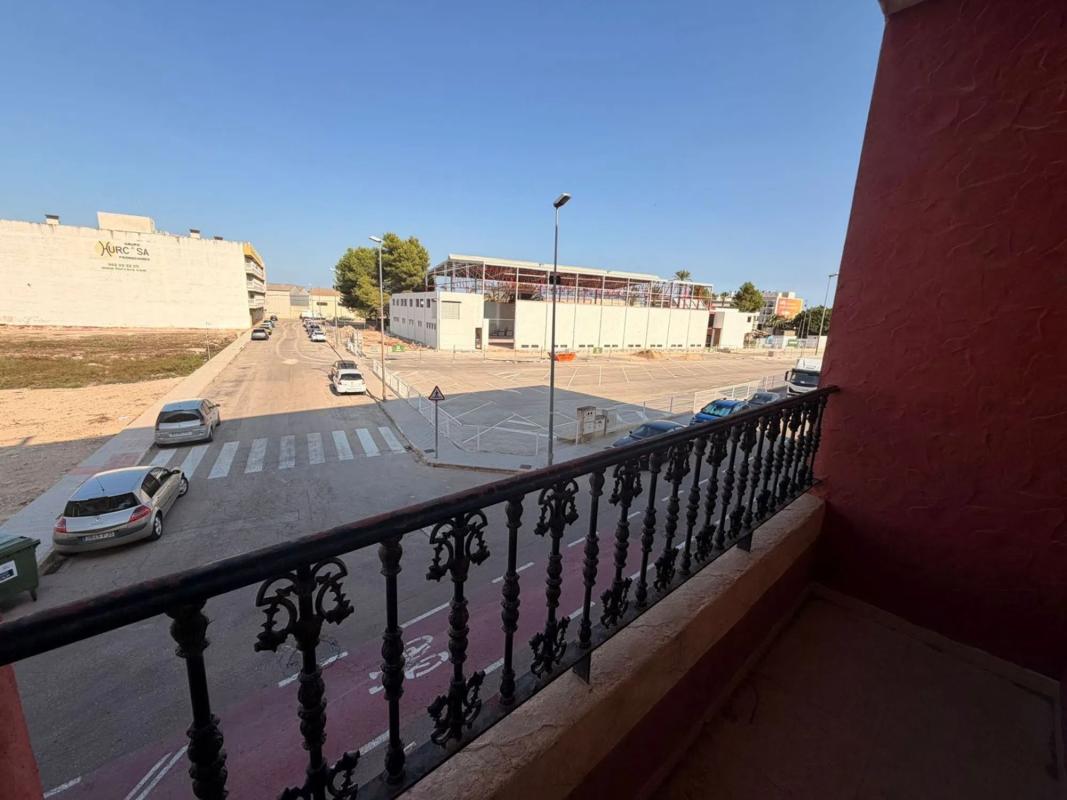 Venta de piso en Avenida Estadio Sadrian, 1, Almoradí
photo 3