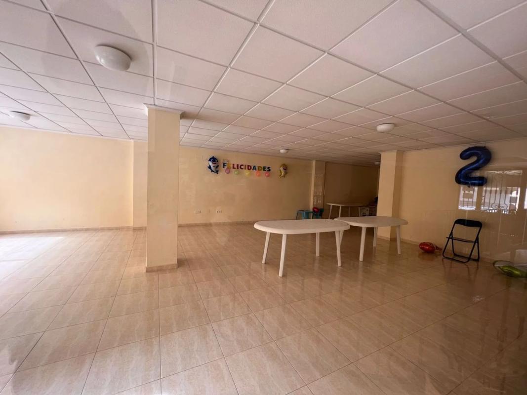 Sale of apartment in Calle Jacinto Benavente, Almoradí
 photo 4