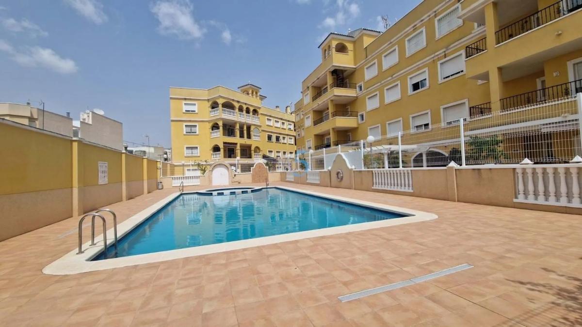 Sale of apartment in Almoradí, Almoradí
photo 1