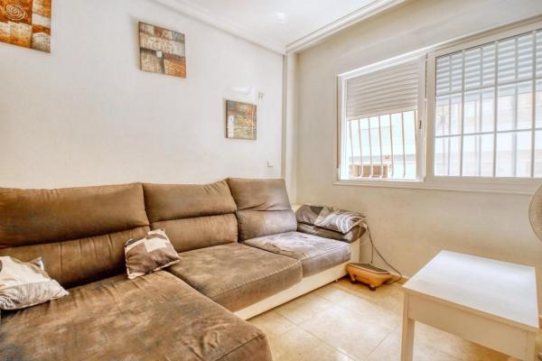 Apartment for sale in  Calle Cuba, Almoradí photo 4