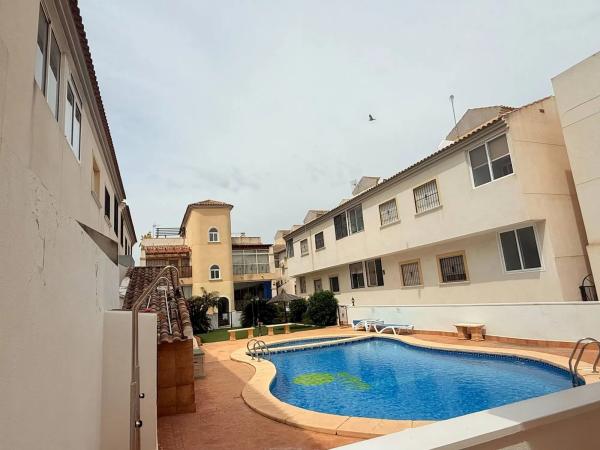Apartment for sale in Avenida de las Acacias, Almoradí thumbnail 1