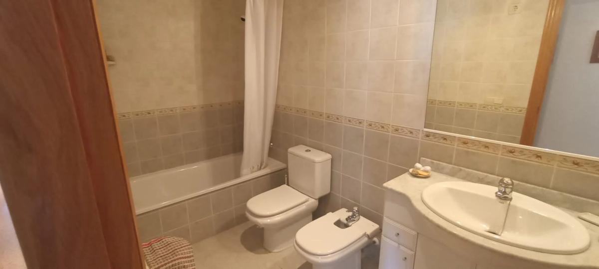 Продажа квартиры на Calle Virgen del Pilar, 11, Алморади
 photo 2