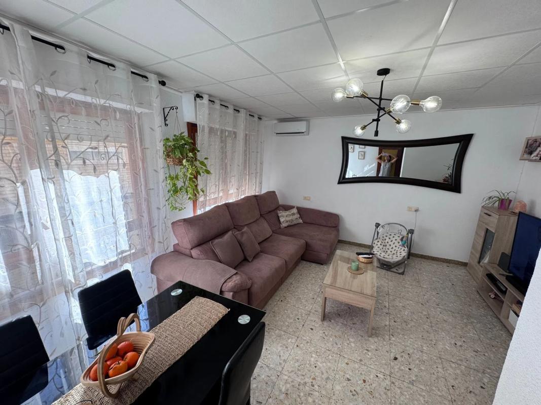 Продажа квартиры на Calle Excautivos, 2, Бигастро
photo 1