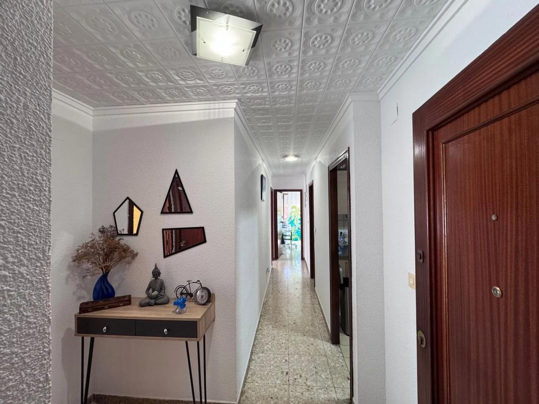 Продажа квартиры на Calle Excautivos, 2, Бигастро
photo 2