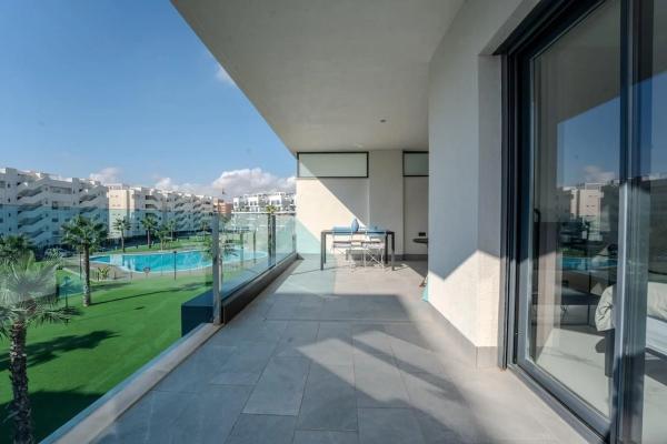 Piso en venta en Avenida el Fenoll, 37, Guardamar del Segura
 photo 1