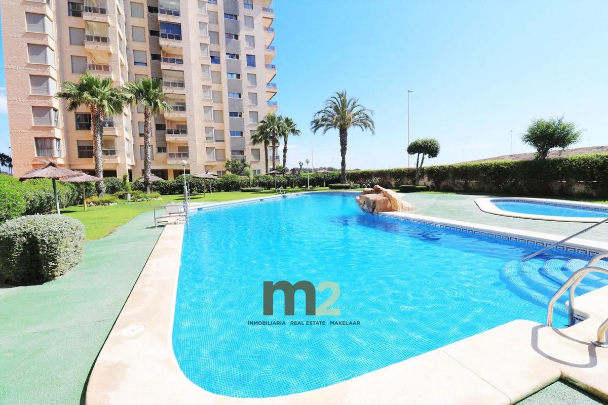 Penthouse sale in CL MED BASILIO PAREDES GOMEZ, Guardamar del Segura photo 2