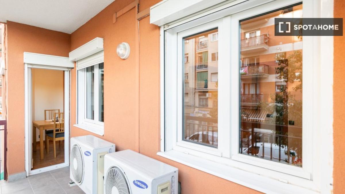 Недвижимость на продажу и в аренду в Испании photo 2