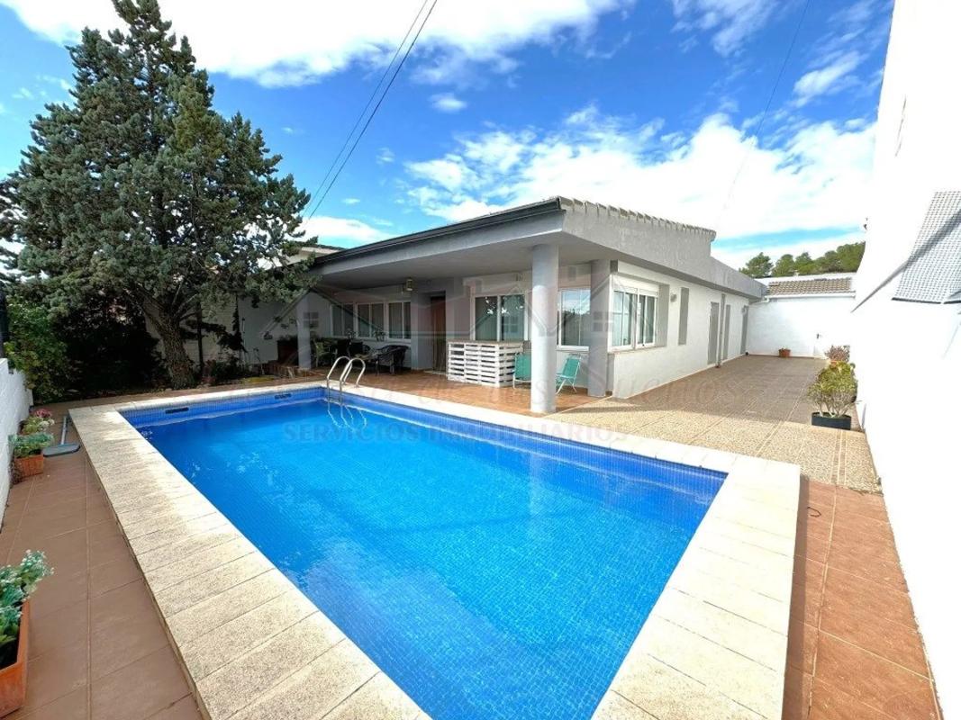 Properties for sale and rent in Spain photo 1