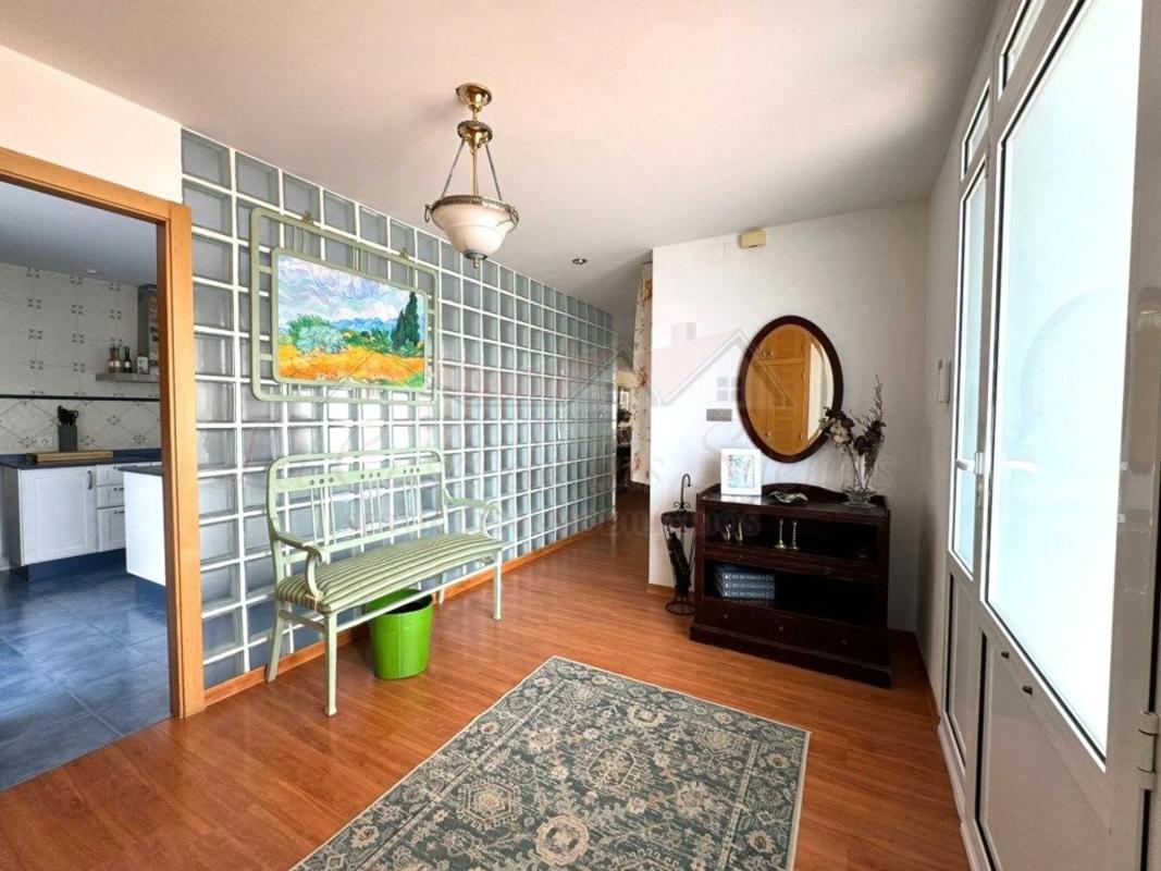 Properties for sale and rent in Spain photo 2