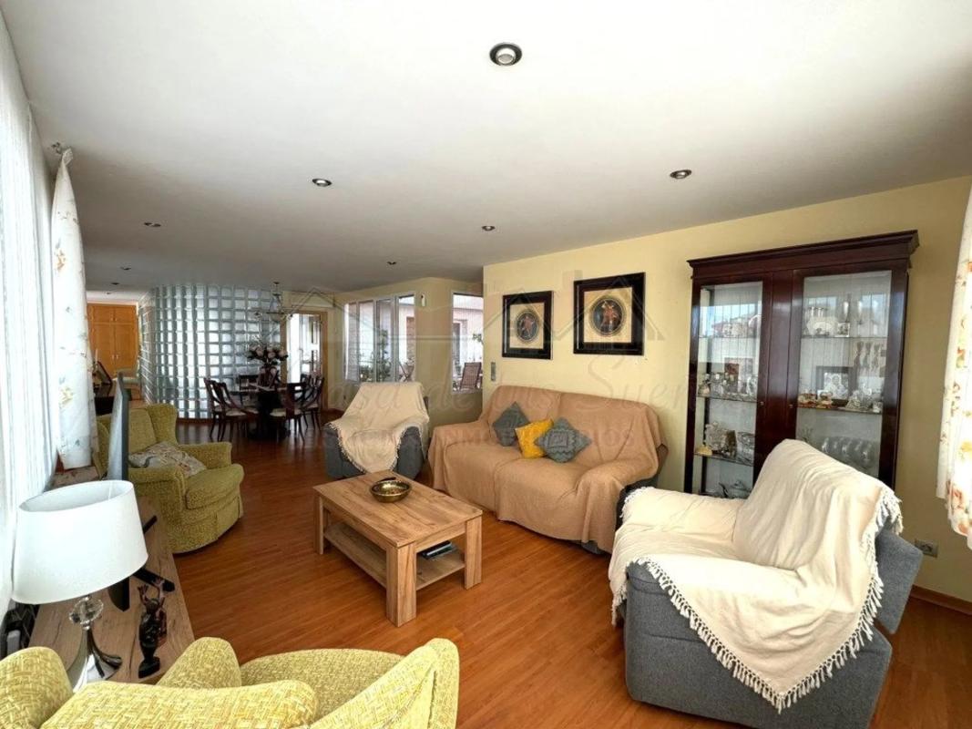Properties for sale and rent in Spain photo 3