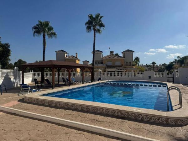 Chalet independiente en venta en Algorfa, Algorfa photo 4