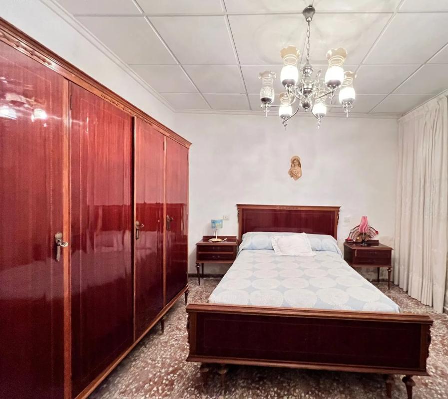 Properties for sale and rent in Spain photo 3