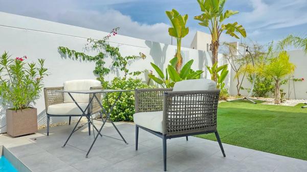 Independent chalet for sale in Calle Murillo, Benijofar
thumbnail 1