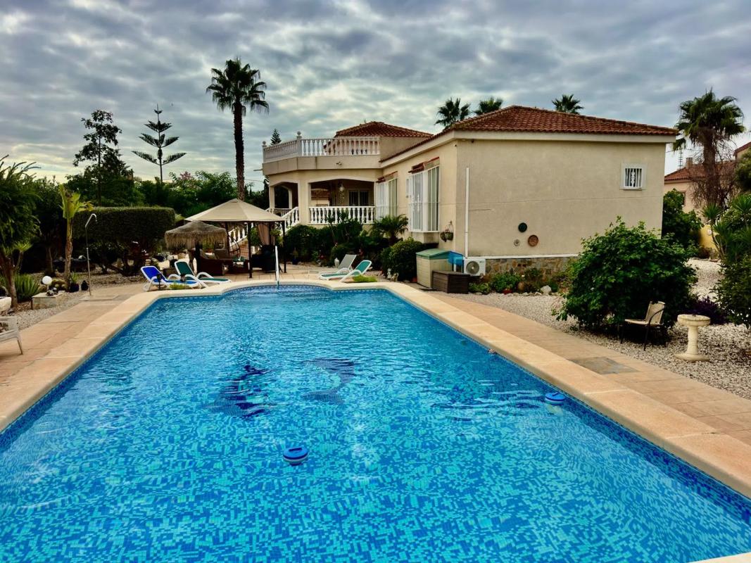 Venta de chalet independiente en Camino de la Torre los Pavos, 32, Catral
photo 1
