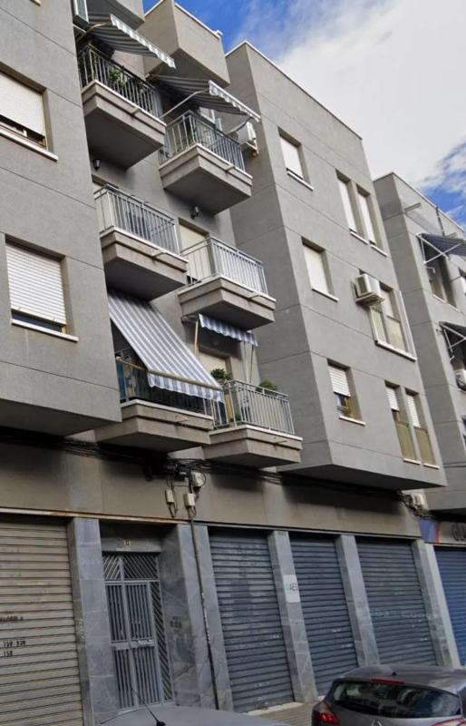 Propiedades en venta y alquiler en España photo 2