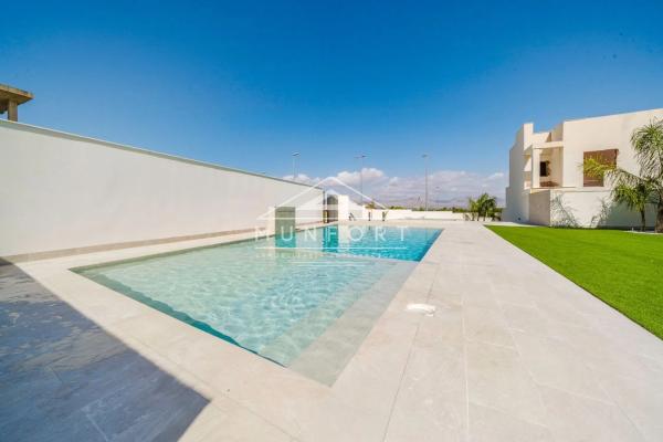 Chalet pareado photo 1