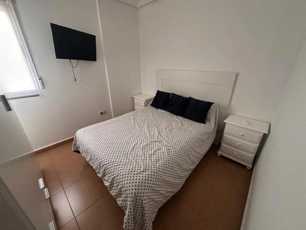 Piso en venta en CL REVERENDO GIL GUILLEN, 52, Dolores
thumbnail 1