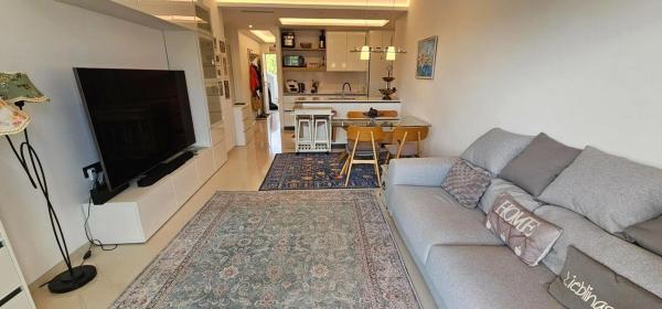 Apartment for sale in Guardamar Playa, Guardamar del Segura thumbnail 2