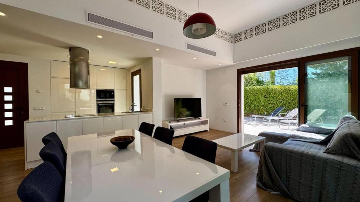 Продажа отдельного шале в Barrio Las Colinas Golf, Ориуэла photo 5