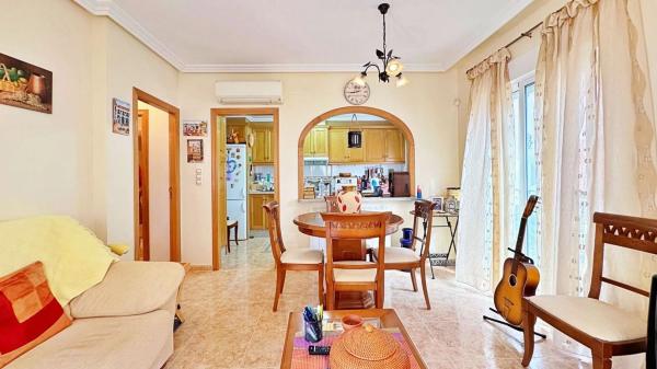 Chalet adosado en calle Clavo photo 4