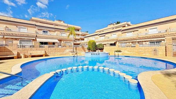 Chalet adosado thumbnail 1