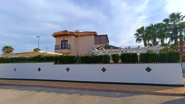 Chalet pareado photo 2