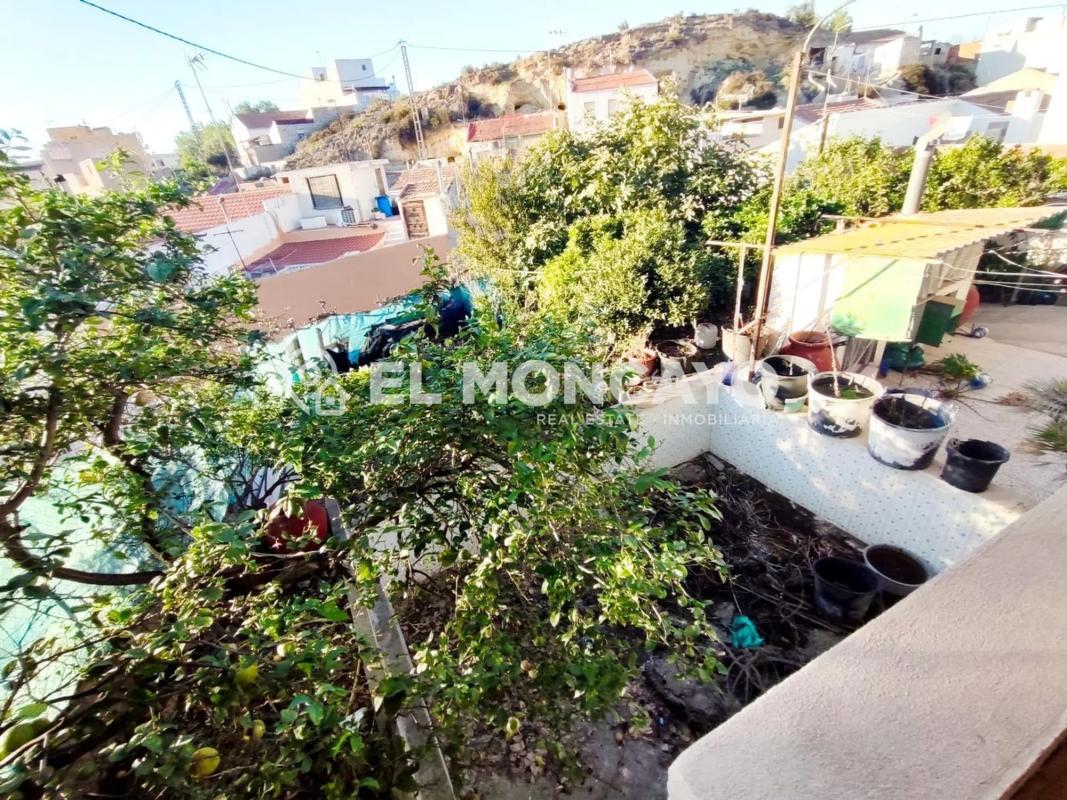 Propiedades en venta y alquiler en España photo 3